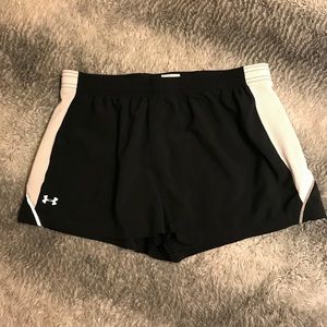 Under Armor black shorts
